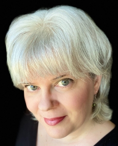 Cait Gordon: headshot