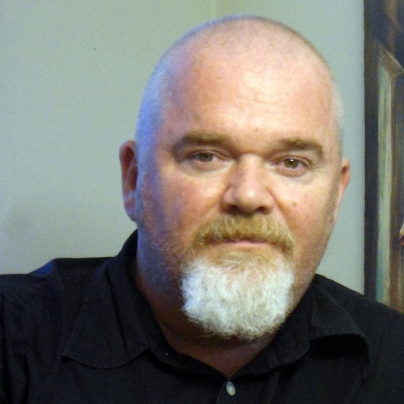 Author Robert Hamilton